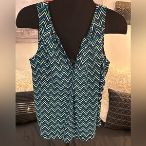 Candies V neck single pleat front chiffon tank